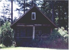 cabin.JPG (15689 bytes)